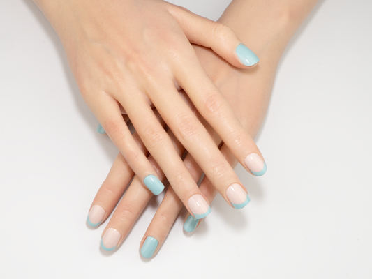Modern Double French Press-On Nails | Mint Cuff Short Oval