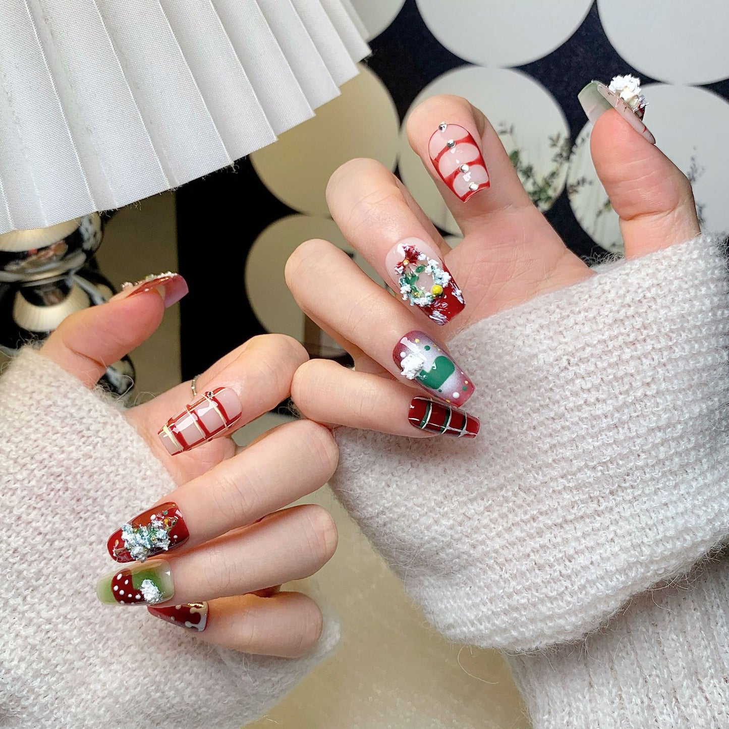 Christmas Theme  Trapezoid Press-On Nails