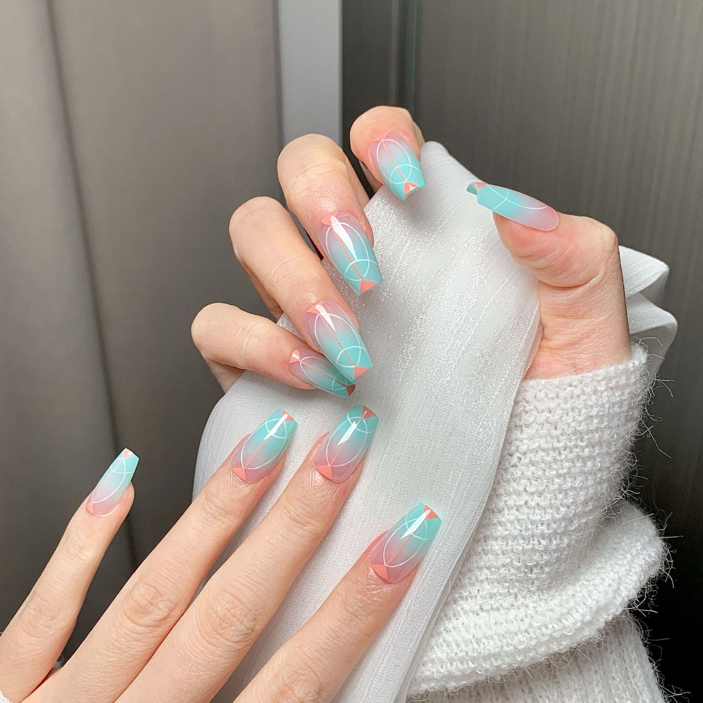 Light Green Geometric Trapezoid Press-On Nails