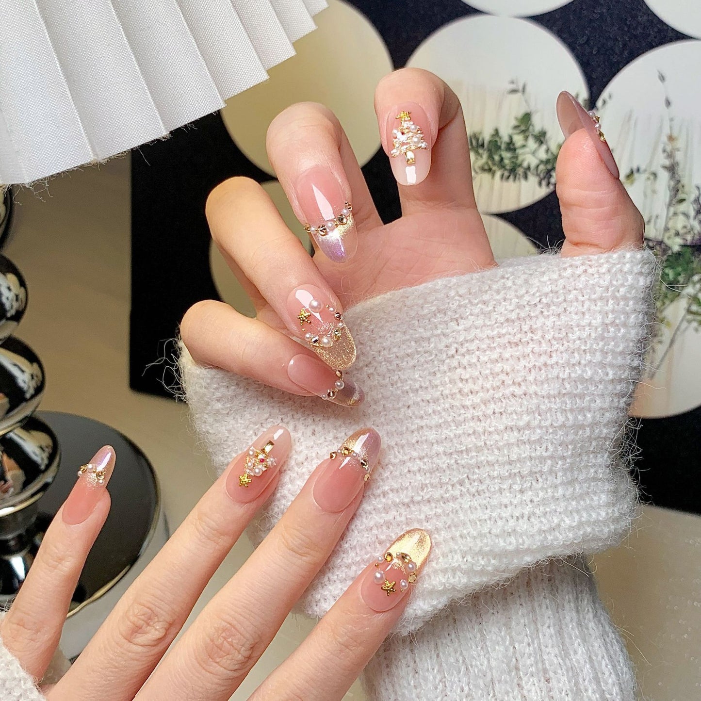 Peach-Orange Christmas Oval Press-On Nails