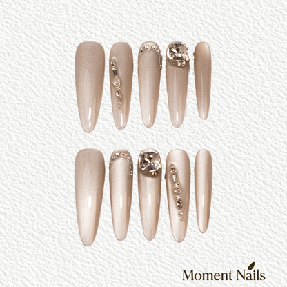 Champagne Bubbles Press-On Nails | Handmade Luxury Cat Eye Stiletto