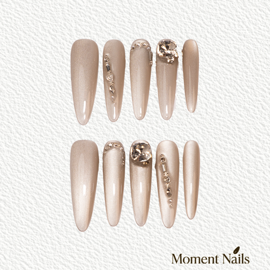 Champagne Bubbles Press-On Nails | Handmade Luxury Cat Eye Stiletto