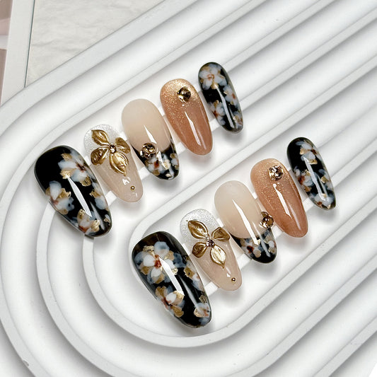 Black-Gold Floral Oval Press-On Nails