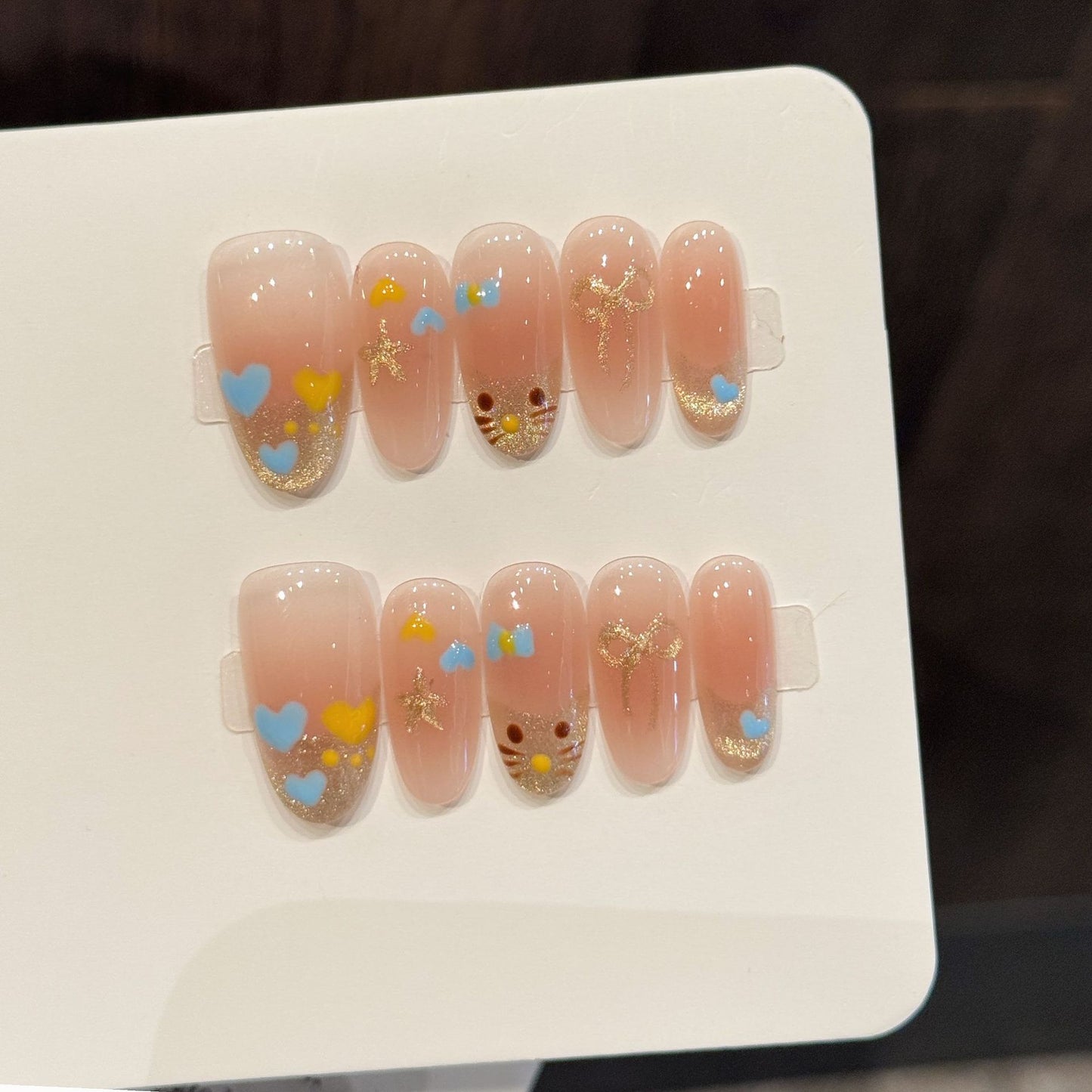 Pastel Hello Kitty Oval Press-On Nails