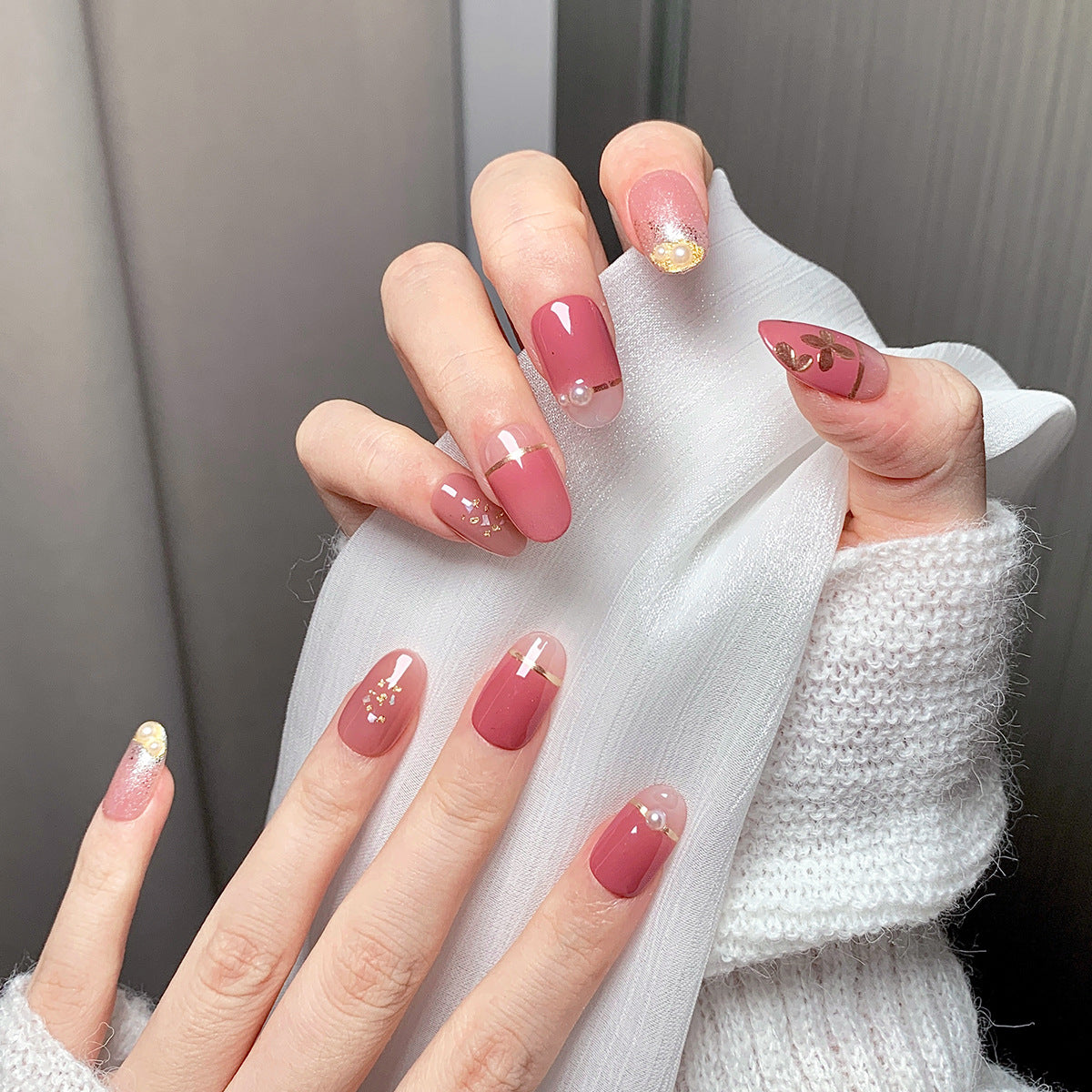 Pink-Gilded Mist Oval  Press-On Nails