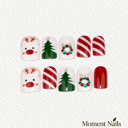 Christmas Reindeer Press-On Nails | Cartoon Mix & Match | Short Square