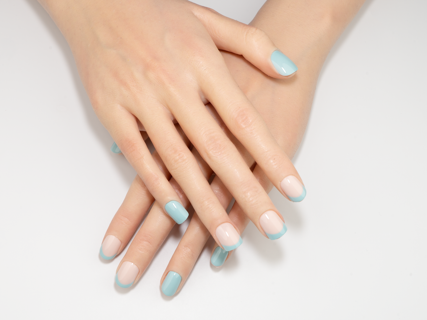 Modern Double French Press-On Nails | Mint Cuff Short Oval