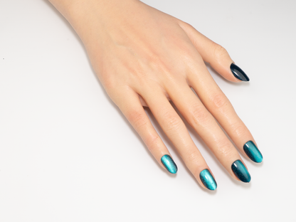 Galaxy Blue Cat Eye Press-On Nails | Teal Shimmer | Oval