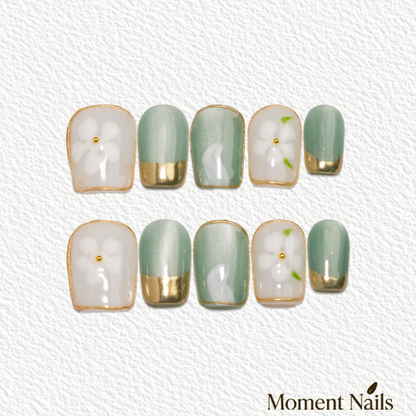 Light Green White Flower Short  Press-On Nails