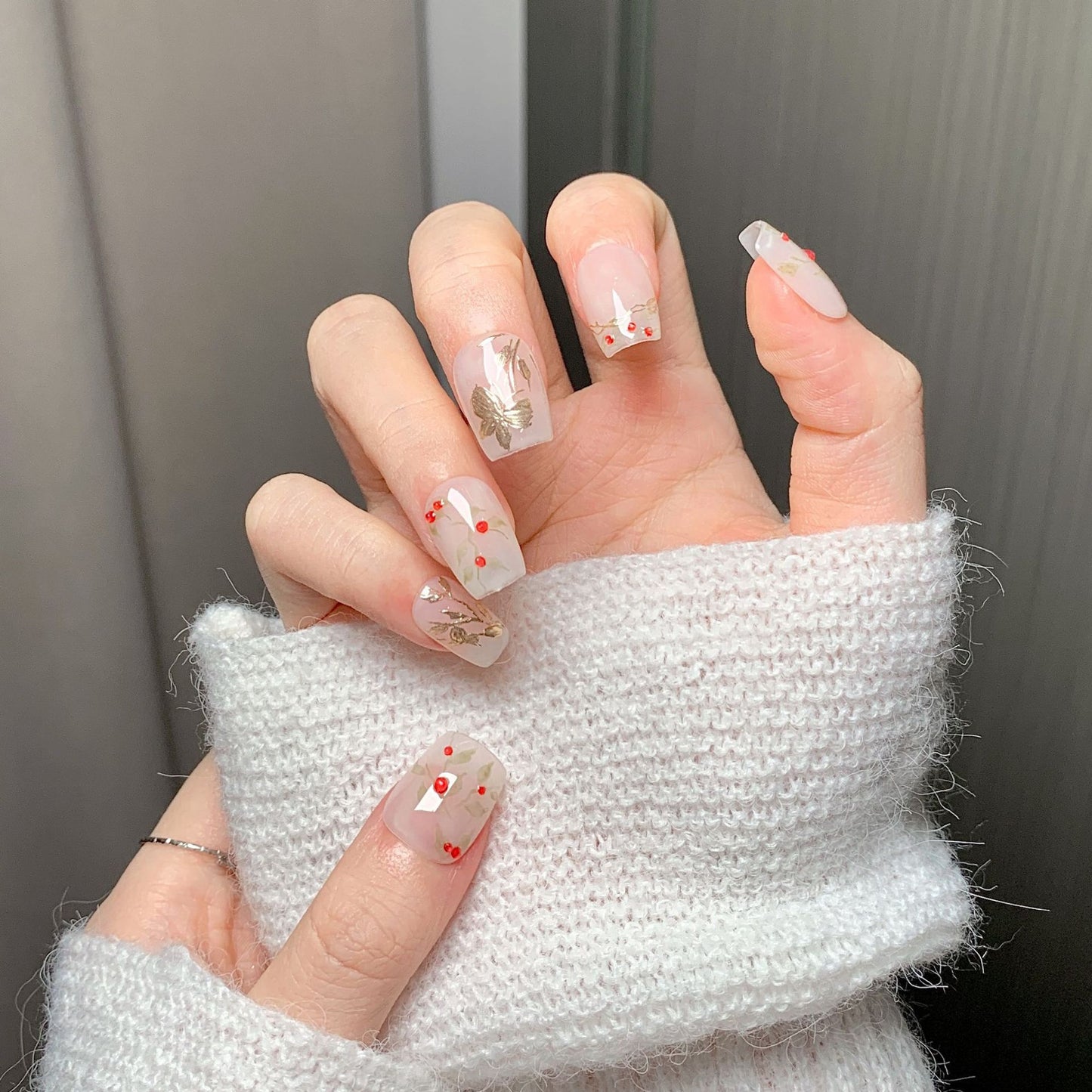 Sheer Gold Motif Short Square Press-On Nails