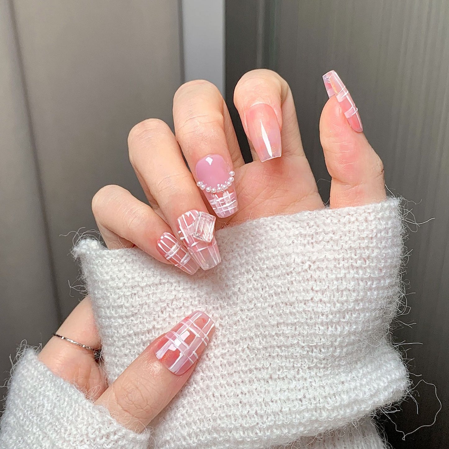 Pink Plaid  Trapezoid Press-On Nails