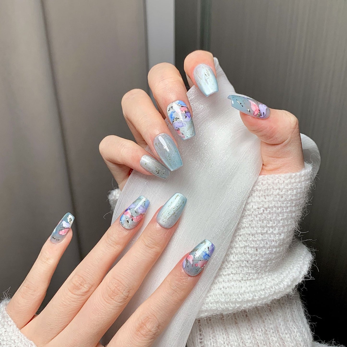 Light Blue Marbled Floral Press-On Nails