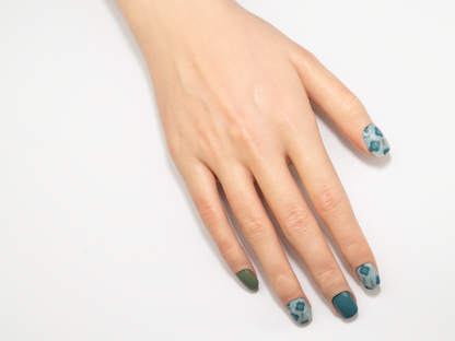 Korean Minimalist Press-Ons | Creamy Floral Pattern Short Oval