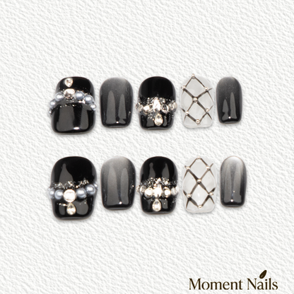 Classic Quilted Press-On Nails | Short Coffin Handmade Fake Nails