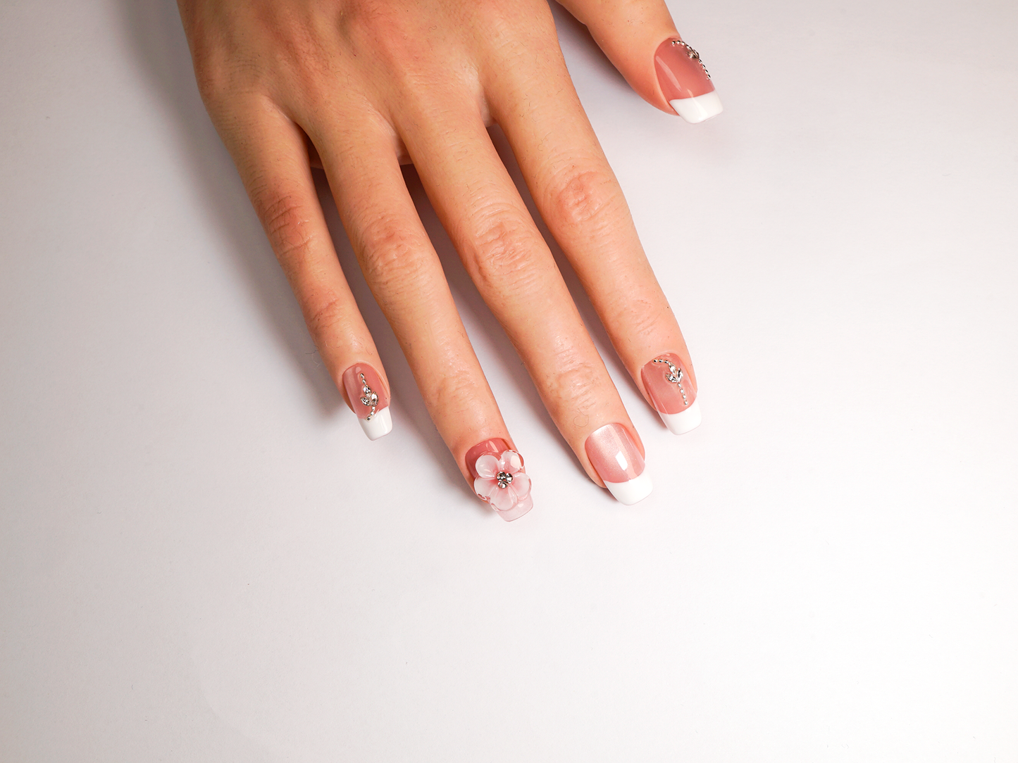 Spring Overture Press-On Nails | Handmade 3D Flower Cat Eye French