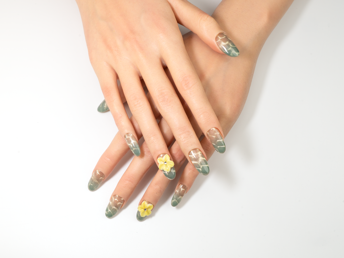 Lemon Sea Salt Press-On Nails | Handmade Yellow Green Ombre Oval