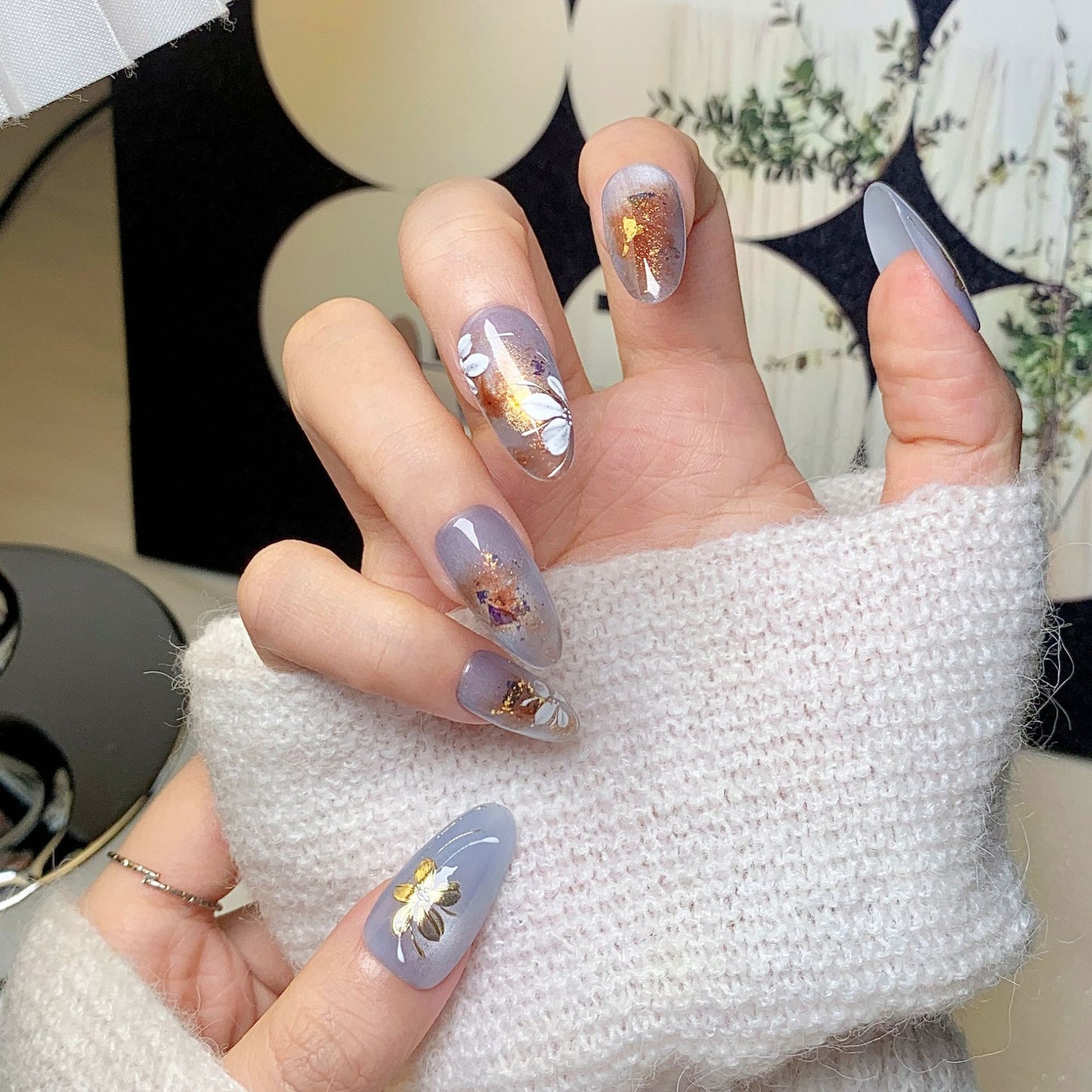 Light Gray-Blue Luxury Fairy Press-On Nails