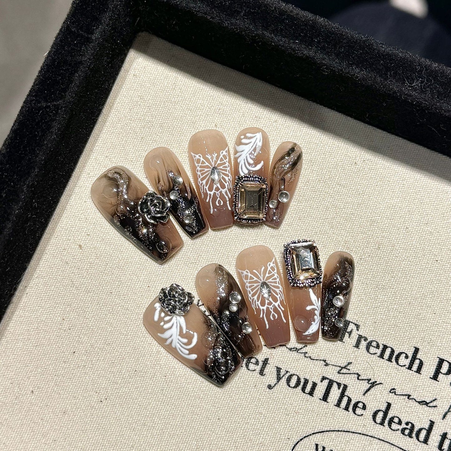Light Luxury Butterfly Diamond Long Handmade Press - on Nails (Dinner - Suitable)