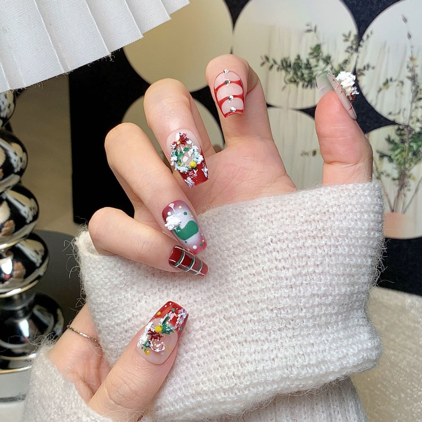 Christmas Theme  Trapezoid Press-On Nails
