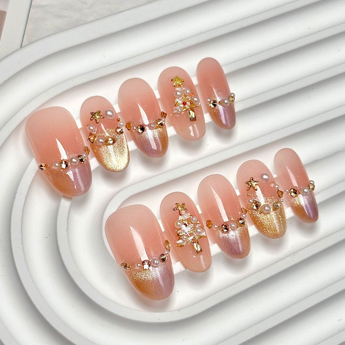 Peach-Orange Christmas Oval Press-On Nails